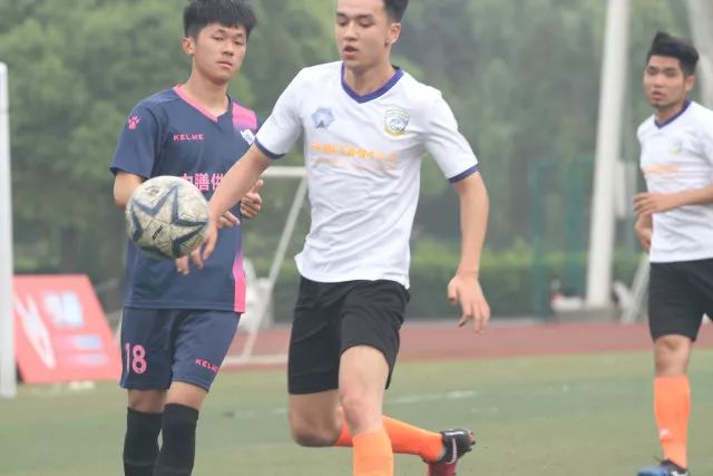 3-2，2-0！足坛悲喜交加之夜！国足世界杯梦碎 马竞巴萨大捷 曼联米兰落败内容展示